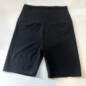 NWOT Beyond Yoga spandex shorts